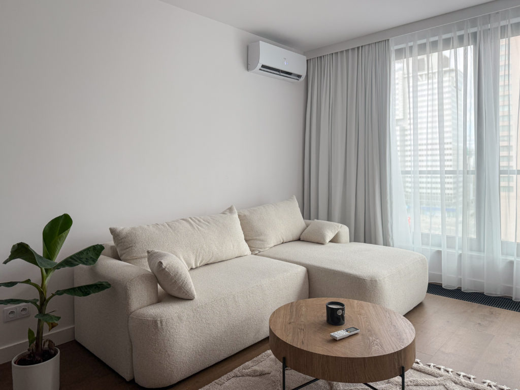 Grzybowska 37 m.72 15