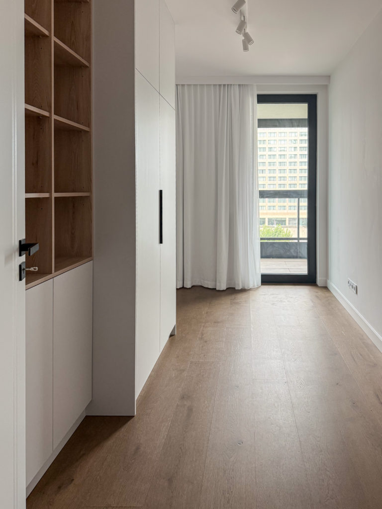 Grzybowska 37 m.72 5