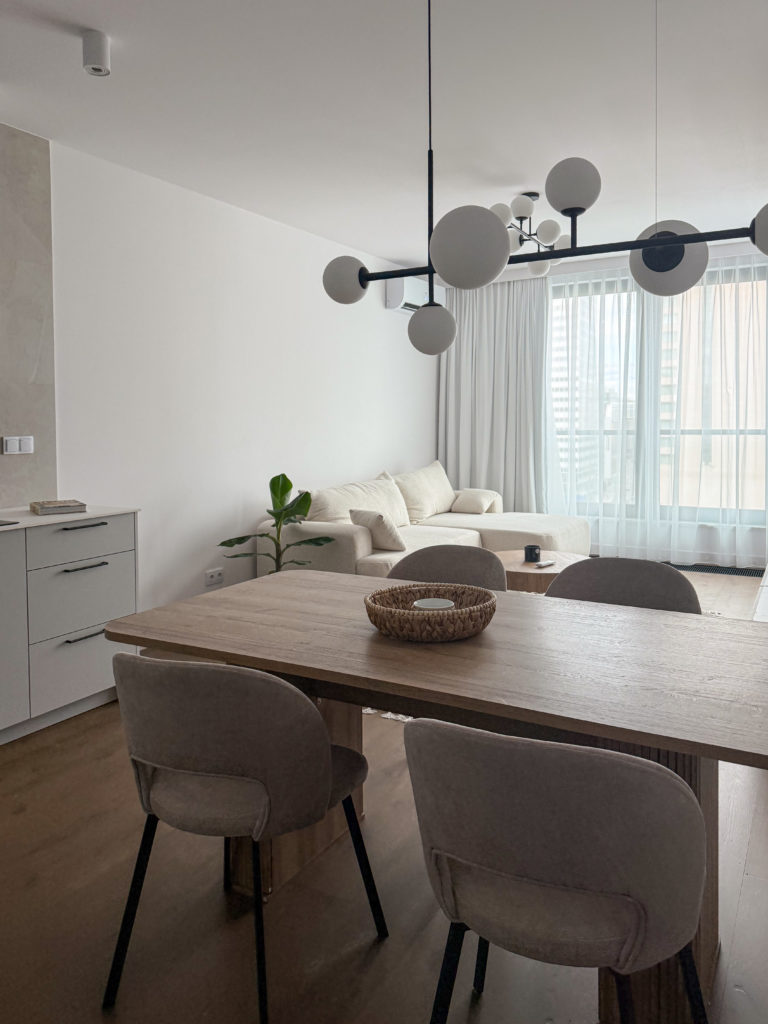 Grzybowska 37 m.72 8