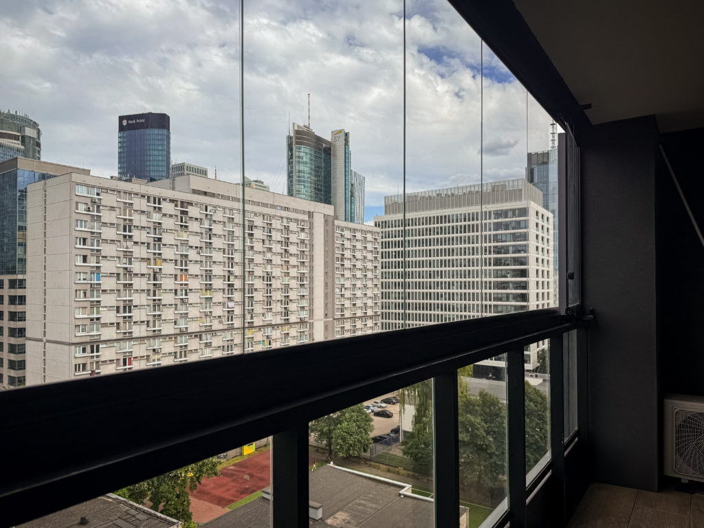 Grzybowska 37 m72 balkon2