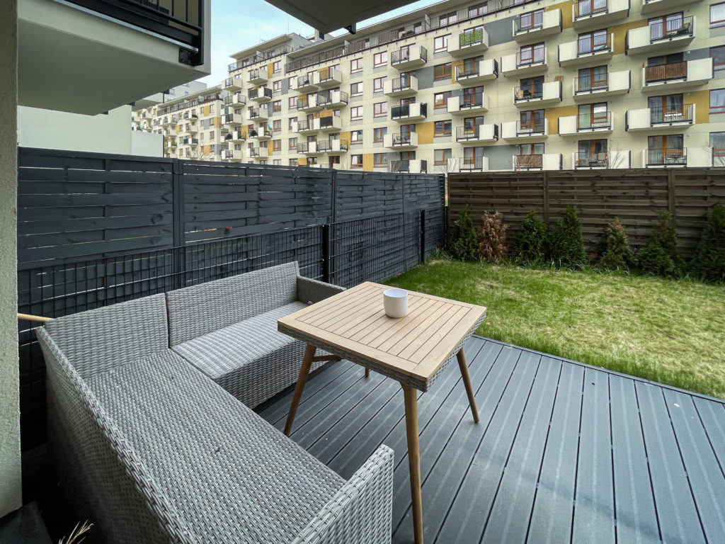 Optyków 3b2 ogród